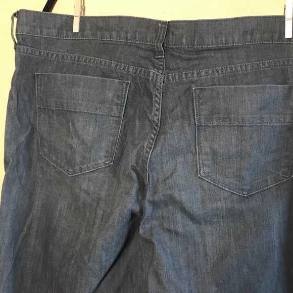 Grey Jeans - Picture 3 of 4